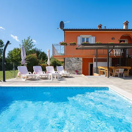 Haus Orange Familienfreundliche Lage Mit Pool Apartment Labin (Istria)